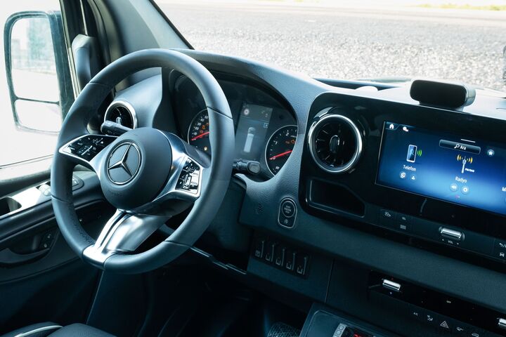Minibus Mercedes-Benz Sprinter 519 CDI Minibus TouristLine