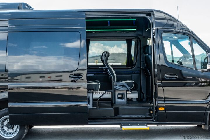 Minibus Mercedes-Benz Sprinter 519 CDI Minibus TouristLine