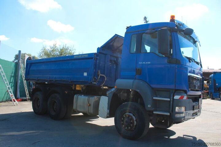 Autocamion basculant tridirecțional MAN TGS 26.440 6x6 BB ALLRAD BORDMATIK Nr.: 734