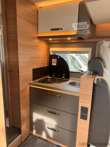 Camper semintegrato WEINSBERG CaraSuite 650 MG EDITION [SPICY] LP 76.666 ¤ !