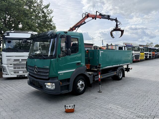 Furgão com grua montada em camião Mercedes-Benz Atego 818 L Kran Atlas 35.2 A2