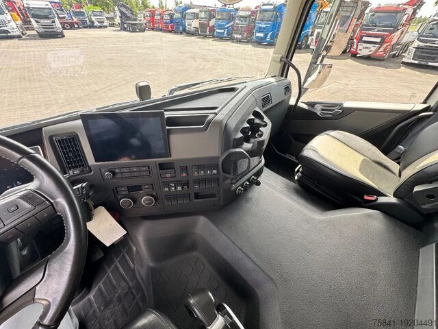 Autokrāna kravas automašīna Volvo FM 330 ( New Model ) 4x2 Palfinger PK 12002-EH D