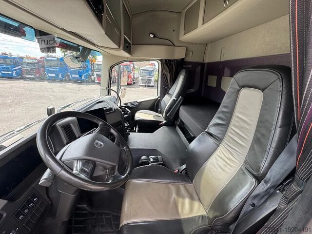 Autokrāna kravas automašīna Volvo FM 330 ( New Model ) 4x2 Palfinger PK 12002-EH D