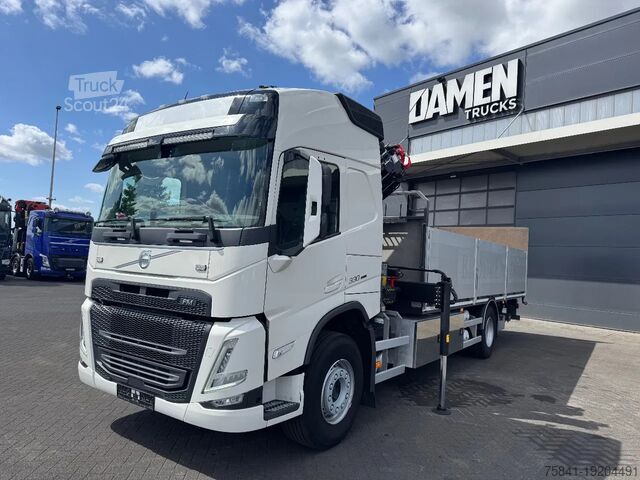 Autokrāna kravas automašīna Volvo FM 330 ( New Model ) 4x2 Palfinger PK 12002-EH D