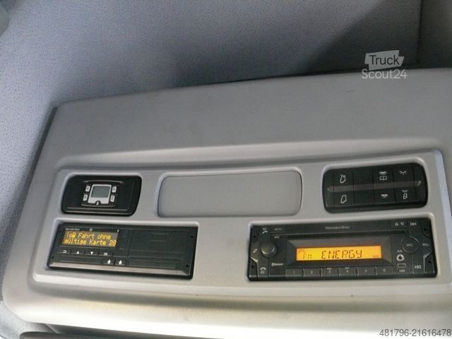 Furgons ar kasti MERCEDES-BENZ Mercedes-Benz 821*Schlafplatz*6 Sitz*2xAHK*LBW