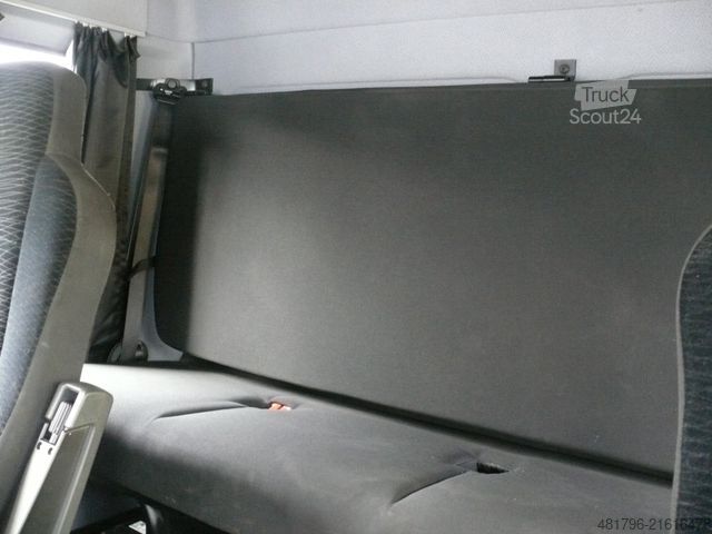 Furgons ar kasti MERCEDES-BENZ Mercedes-Benz 821*Schlafplatz*6 Sitz*2xAHK*LBW