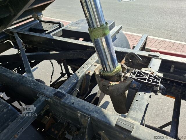 Tipper truck Mitsubishi Fuso Canter