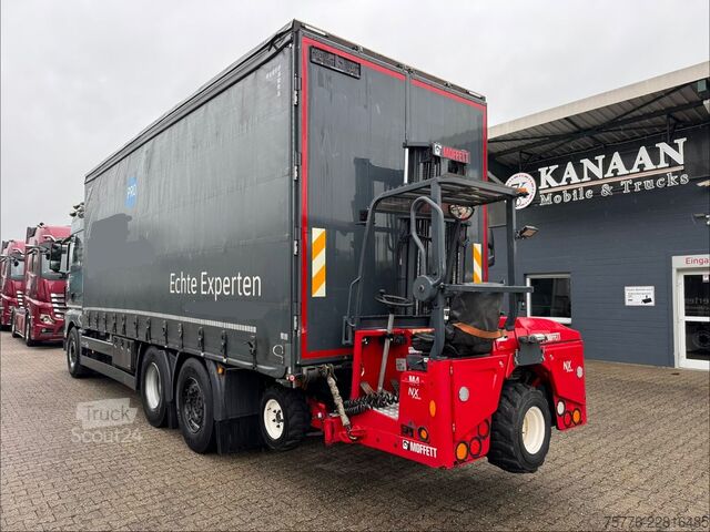 Camion plateau avec bâche MAN 26.470 XXL TGX  Mitnahmestapler Moffett M4 NX