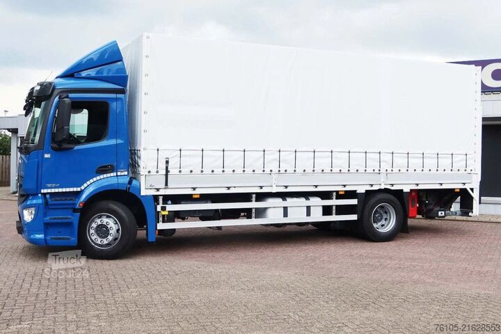 Koffer Mercedes-Benz Antos 1924L Huif + Klep Dhollandia 2000 KG Euro 6