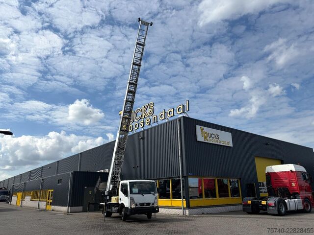 Plataforma elevadora Nissan NT400 + 29 METER LADDER/VERHUIS LIFT + HYDROLIC...