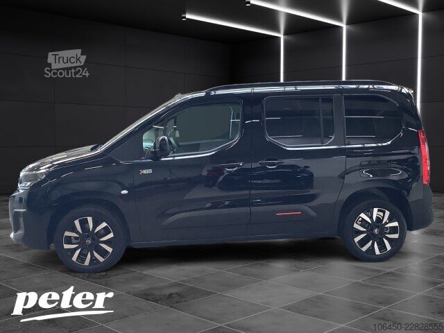 Minibús Citroën Berlingo M 130 MAX BAR +180°Kamera+NAV+ACC+LHZ+