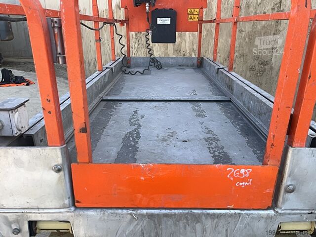 ножничный подъёмный стол JLG 2646ES (10m)