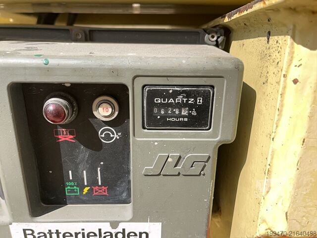 ножничный подъёмный стол JLG 2030 Es (8m)