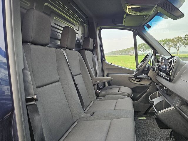 Kombi s vysokou strechou MERCEDES-BENZ SPRINTER 317 L2H2 LED Mbux10 AC