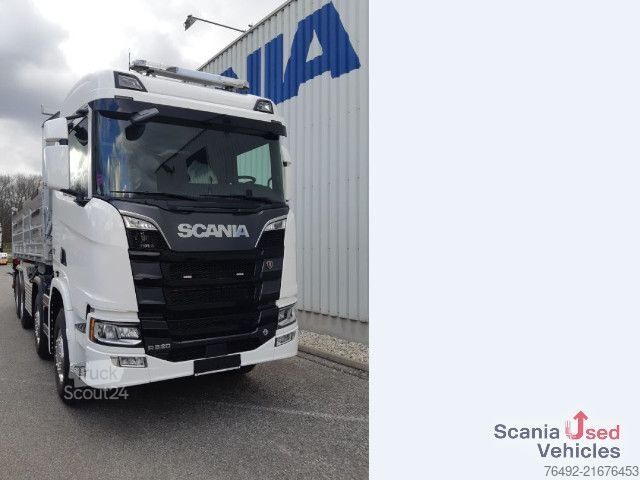 Tristrani prekucnik Scania R 520 B8x4HA 3-S-Kipper HMF 2820