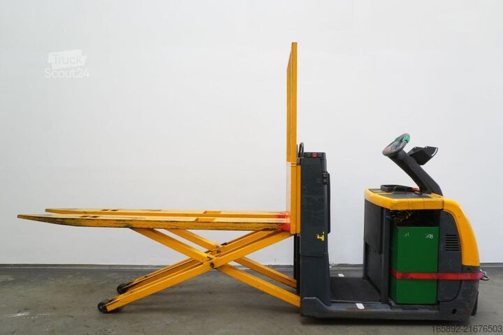 Carrello commissionatore ad alto livello Jungheinrich ECE320SH