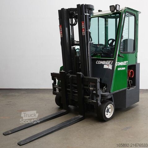 Stivuitor cu patru direcții Combilift CB2500LPG