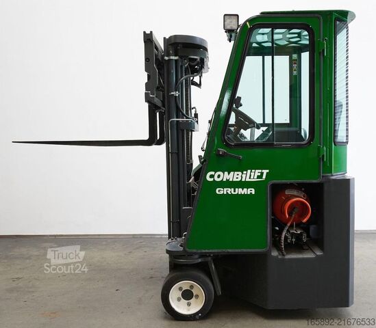 Stivuitor cu patru direcții Combilift CB2500LPG