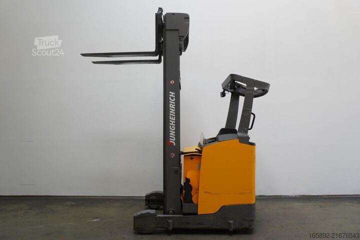 Carrello retrattile Jungheinrich ETM 214