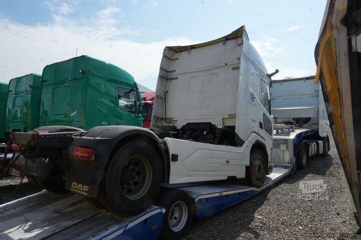 Tracteur routier standard DAF XF 480 FT, UNFALL
