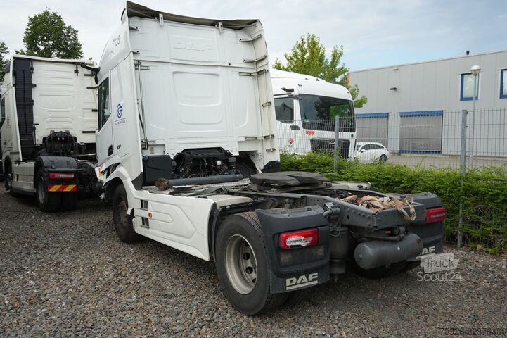 Tracteur routier standard DAF XF 480 FT, UNFALL