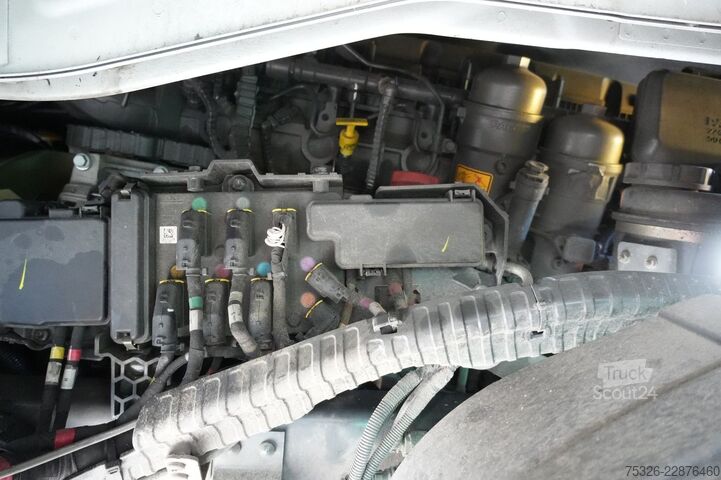 Tracteur routier standard DAF XF 480 FT, UNFALL
