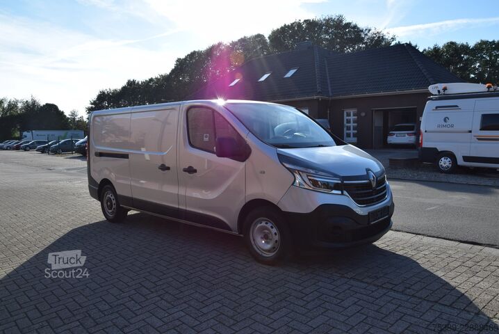 Dobozos furgon Renault Trafic  2,0 DCI L2H1 3,0t Tempomat Klima Navi LED