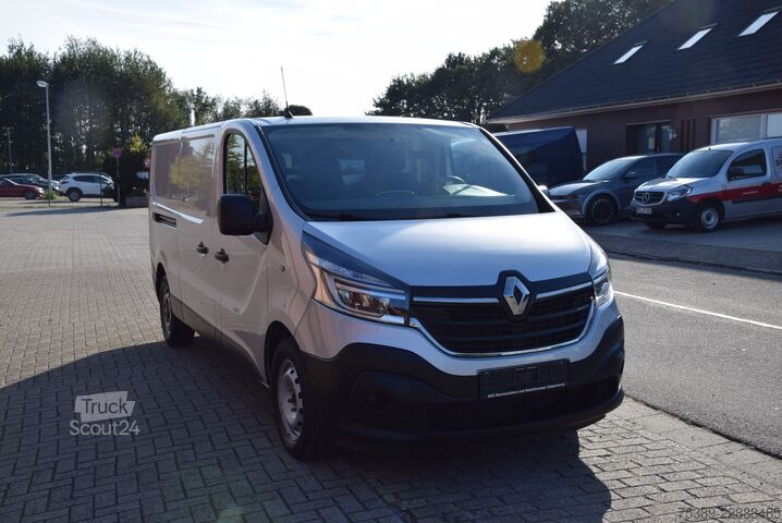 Dobozos furgon Renault Trafic  2,0 DCI L2H1 3,0t Tempomat Klima Navi LED