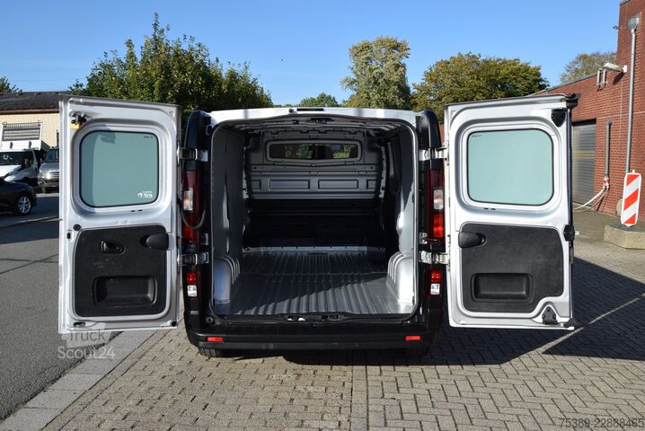 Dobozos furgon Renault Trafic  2,0 DCI L2H1 3,0t Tempomat Klima Navi LED