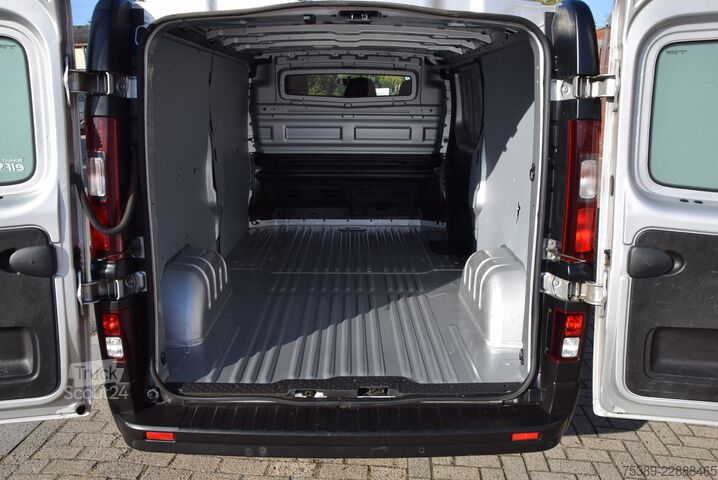 Dobozos furgon Renault Trafic  2,0 DCI L2H1 3,0t Tempomat Klima Navi LED