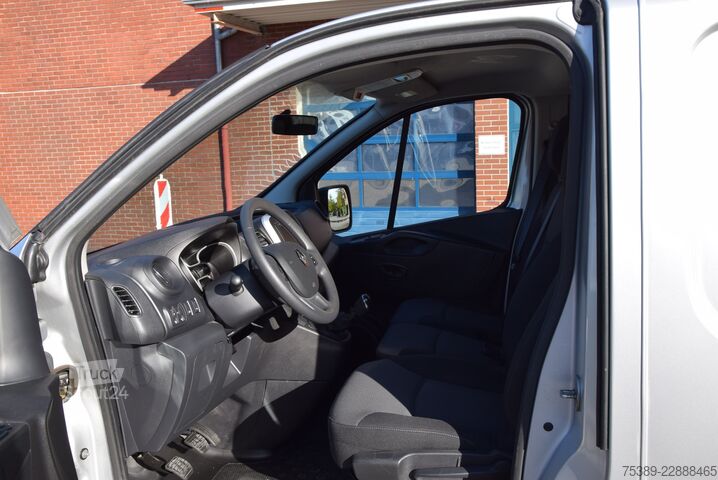 Dobozos furgon Renault Trafic  2,0 DCI L2H1 3,0t Tempomat Klima Navi LED