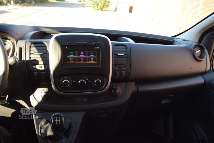 Dobozos furgon Renault Trafic  2,0 DCI L2H1 3,0t Tempomat Klima Navi LED