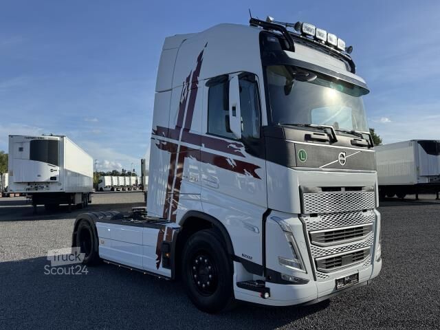 Tractora standard Volvo FH 500 Globe XL Retarder I-Park Cool