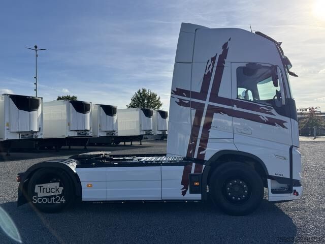 Tractora standard Volvo FH 500 Globe XL Retarder I-Park Cool