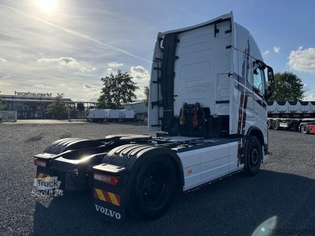 Tractora standard Volvo FH 500 Globe XL Retarder I-Park Cool