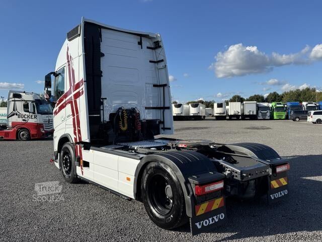 Tractora standard Volvo FH 500 Globe XL Retarder I-Park Cool