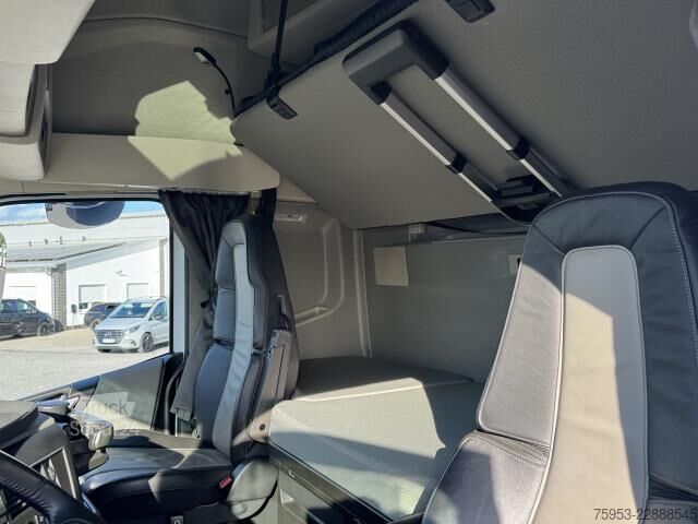 Tractora standard Volvo FH 500 Globe XL Retarder I-Park Cool