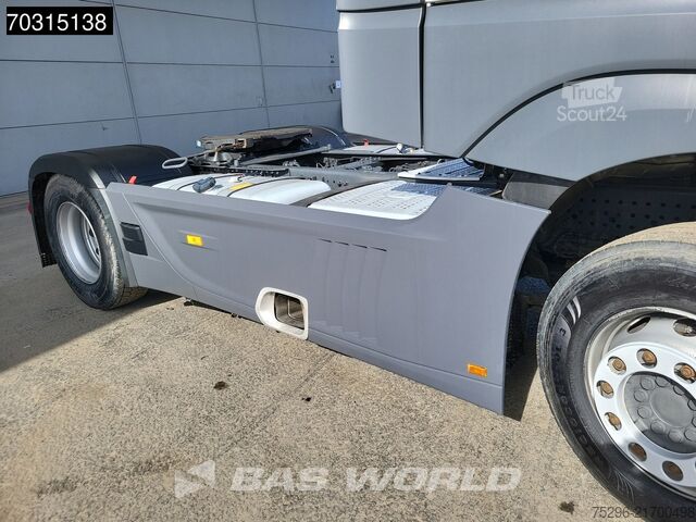 Standard-SZM Mercedes Actros 1845 4X2 GigaSpace Retarder 2xTanks ACC ...