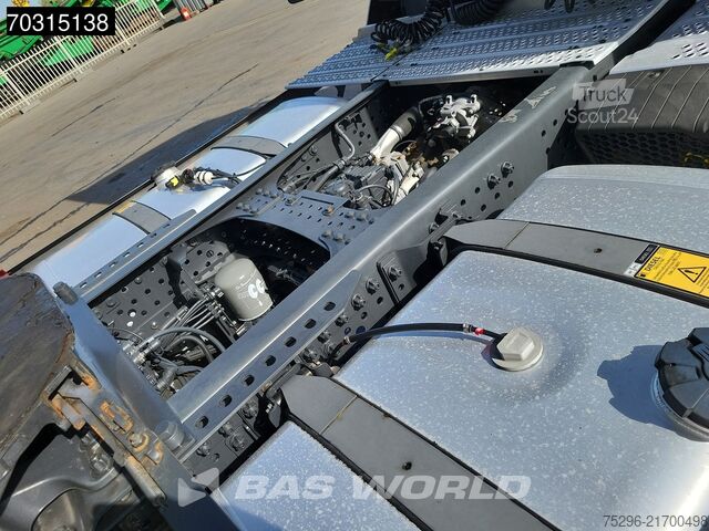 Standard-SZM Mercedes Actros 1845 4X2 GigaSpace Retarder 2xTanks ACC ...