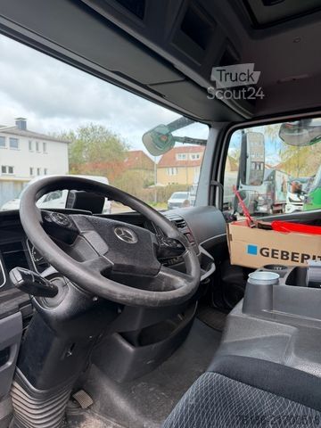 Transporter mit Koffer MERCEDES-BENZ Atego 816 Koffer LBW Automatik