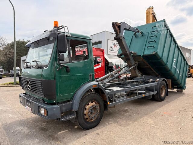 Containertransport (haakarmsysteem) Mercedes-Benz 1722