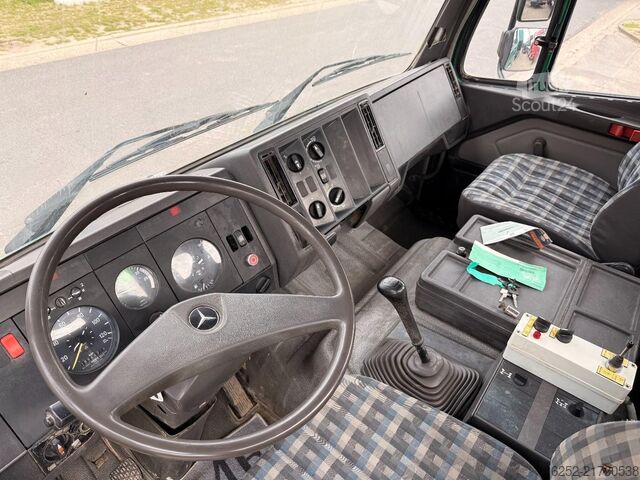 Containertransport (haakarmsysteem) Mercedes-Benz 1722