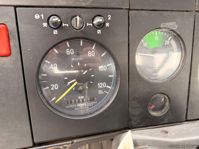 Containertransport (haakarmsysteem) Mercedes-Benz 1722