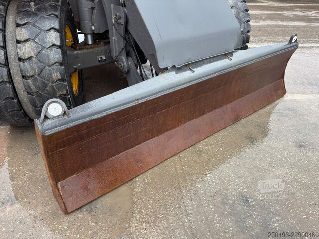 Wheel excavator Volvo EW 160 E TILTROTATOR / AC / CENTRAL LUBRICATION