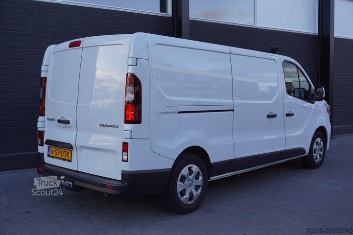 Delivery van Renault Trafic 2.0 dCi 110PK L2 EURO 6 - Airco - Cruise...