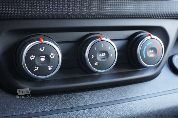 Delivery van Renault Trafic 2.0 dCi 110PK L2 EURO 6 - Airco - Cruise...