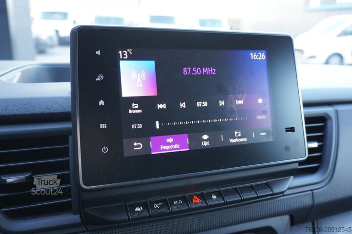 Delivery van Renault Trafic 2.0 dCi 110PK L2 EURO 6 - Airco - Cruise...