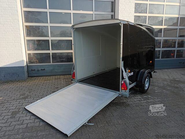 Személyautó utánfutó Cheval Liberté Debon Anhänger Polycargo 1300 schwarz