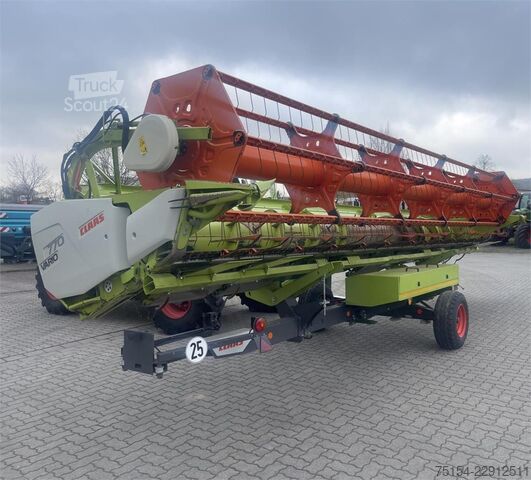  CLAAS Trion 650