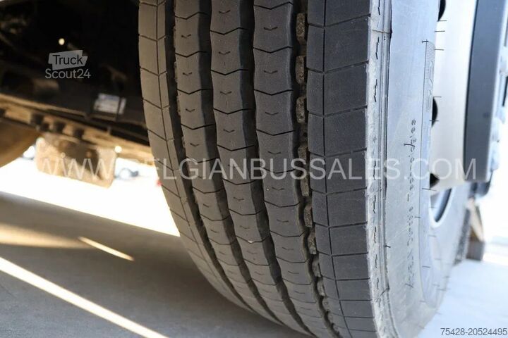 Bus interurbain Iveco Crossway Line 12m pop light